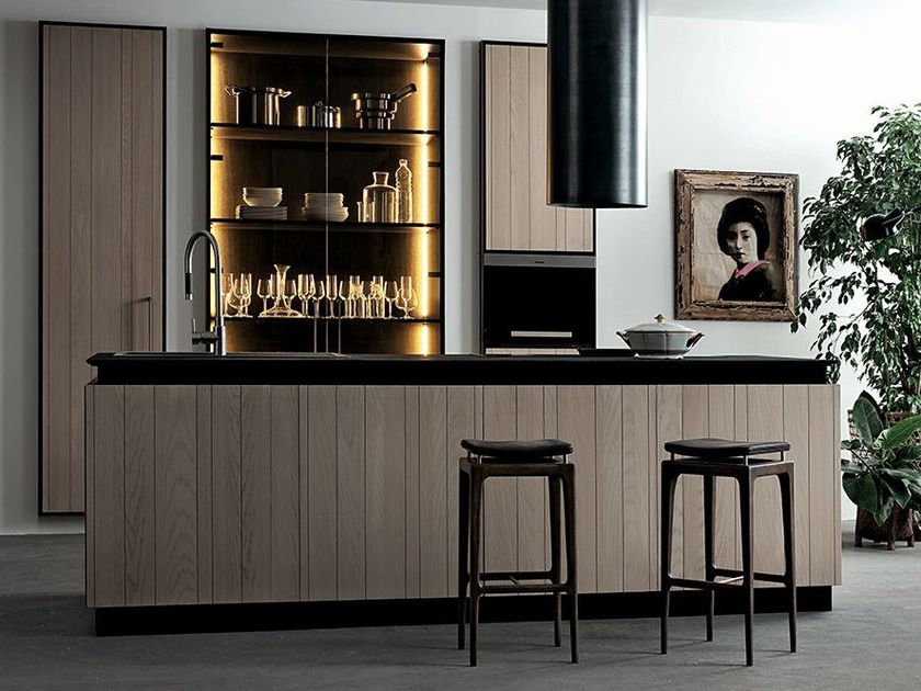 CUBIC Wooden kitchen with peninsula By Shake