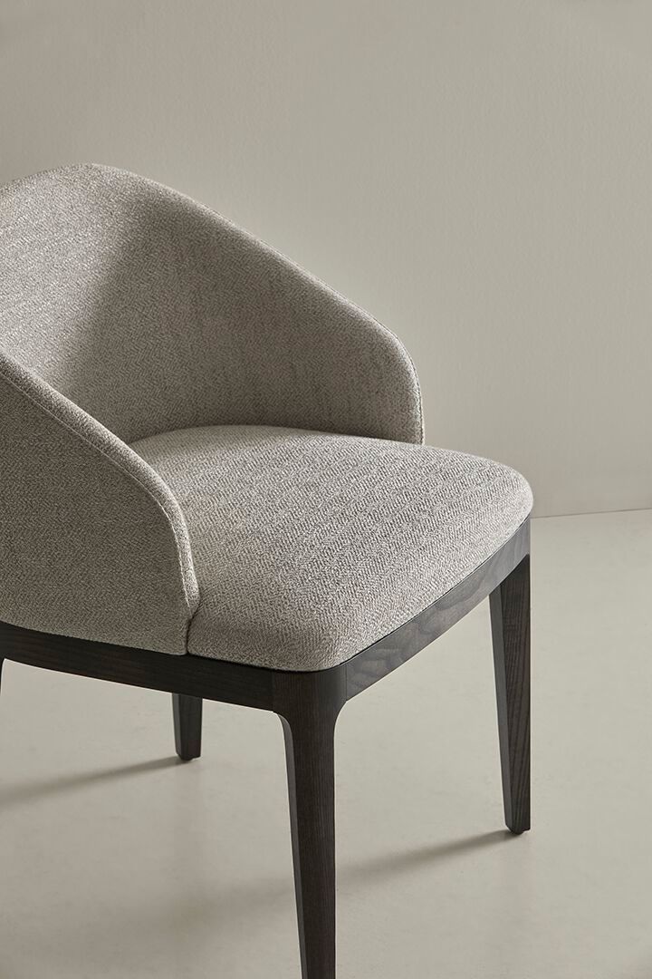 CARLA Chair By Alexandra