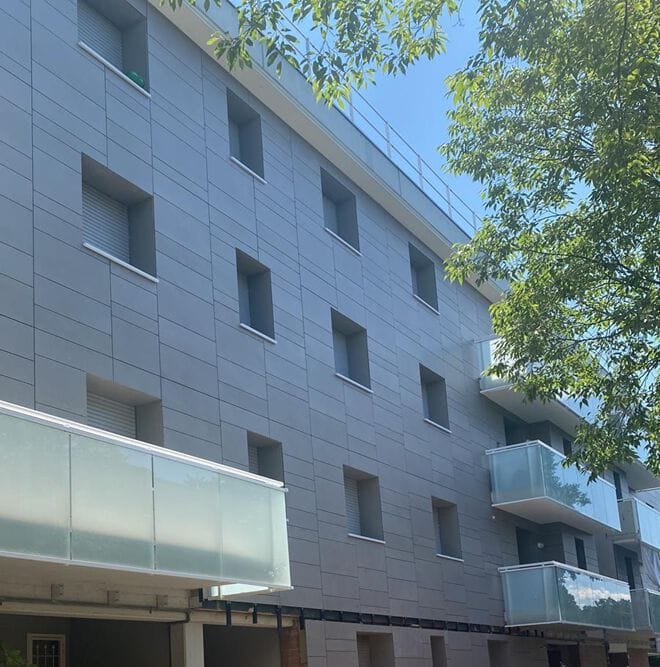 Facciata ventilata by Cover App - Facciata ventilata in gres porcellanato - 8