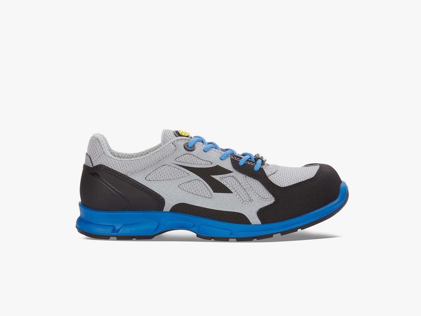 diadora utility d flex