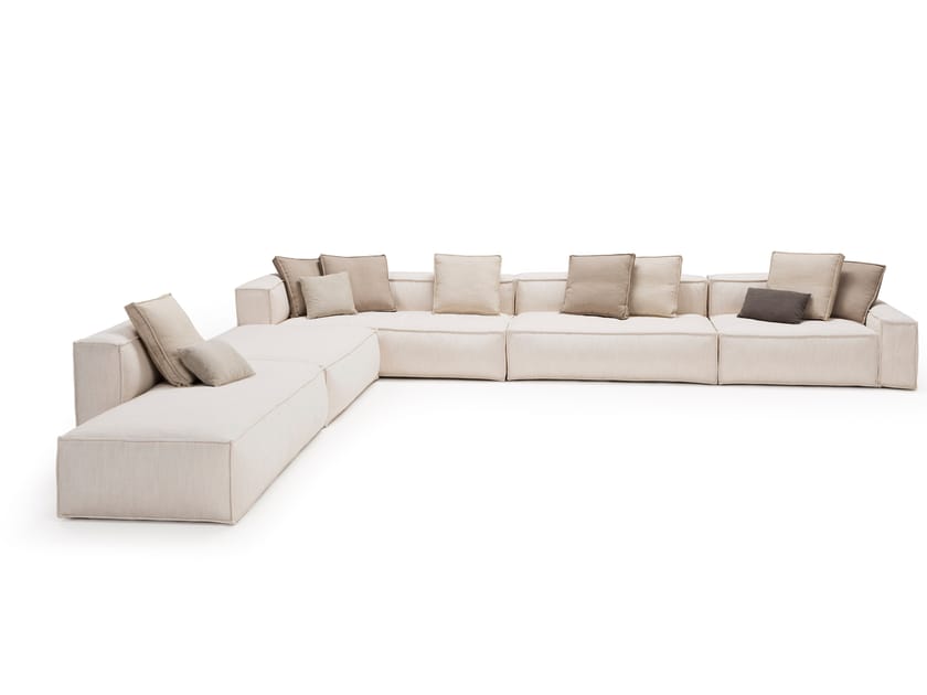 Product photograph of Davis Sofa from Archiproducts UK