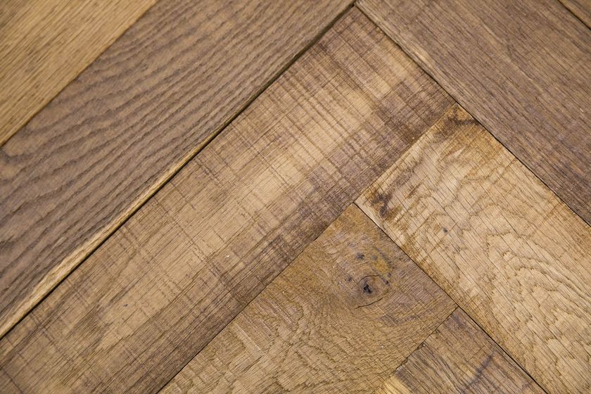 BÂTON ROMPUS ECOLOGIQUE FUME HUILÉ Parquet en chêne By Décoplus Parquets