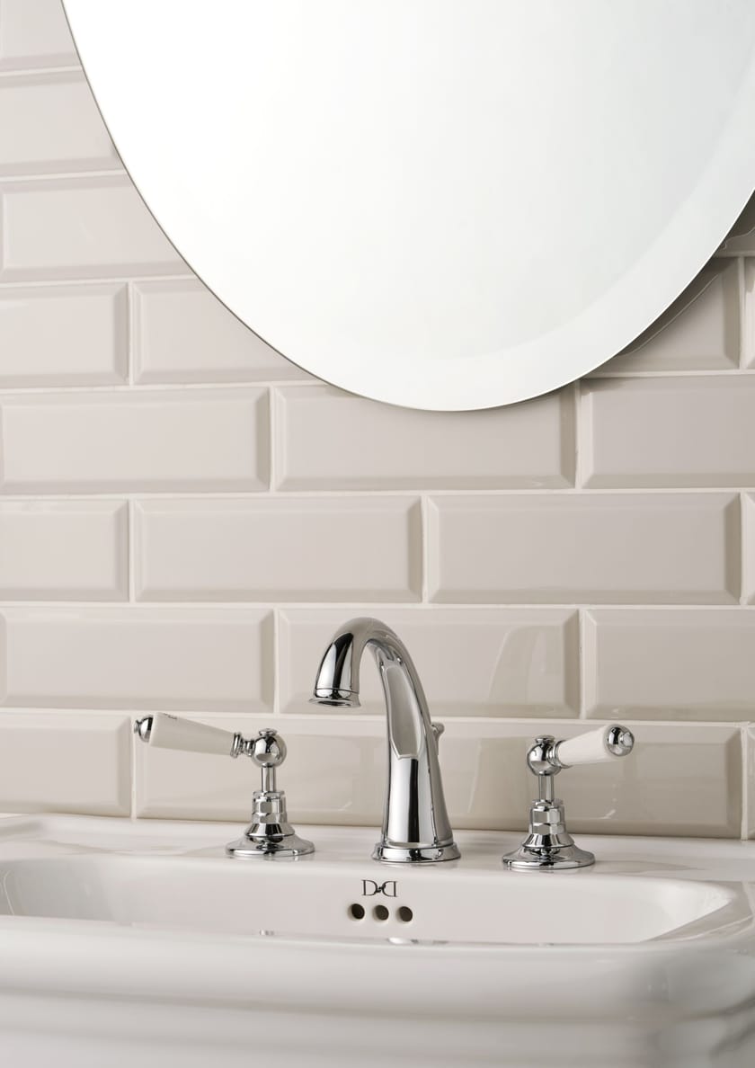 DANDY by Devon&Devon - Rubinetto per lavabo da piano a 3 fori con rosette separate - 4