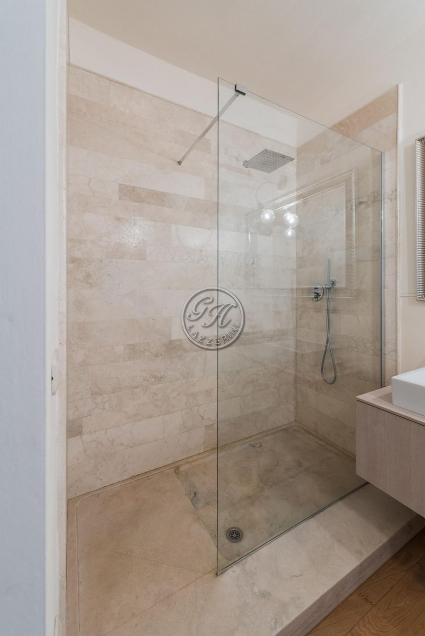 Stone shower 6 Natural stone wall tiles By GH LAZZERINI