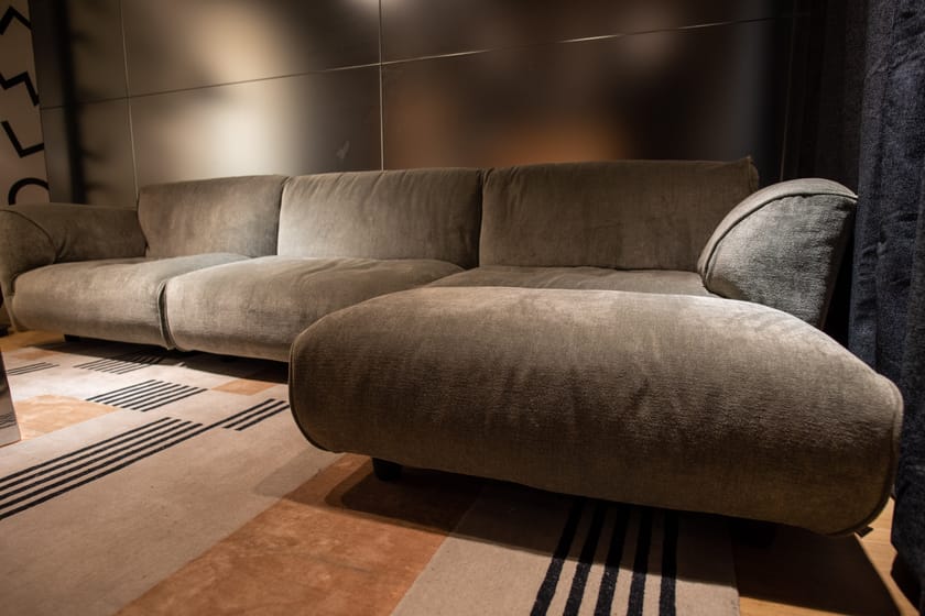 Fabric sofa EDRA GRANDE SOFFICE By In Stock design Francesco Binfarè