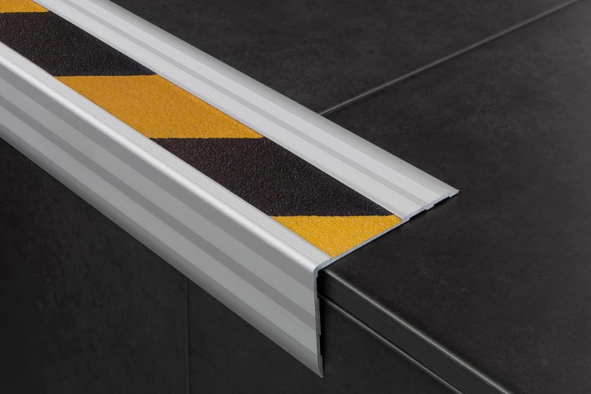 NOVOPELDAÑO® SAFETY by EMAC Italia - Profilo paragradino - 3