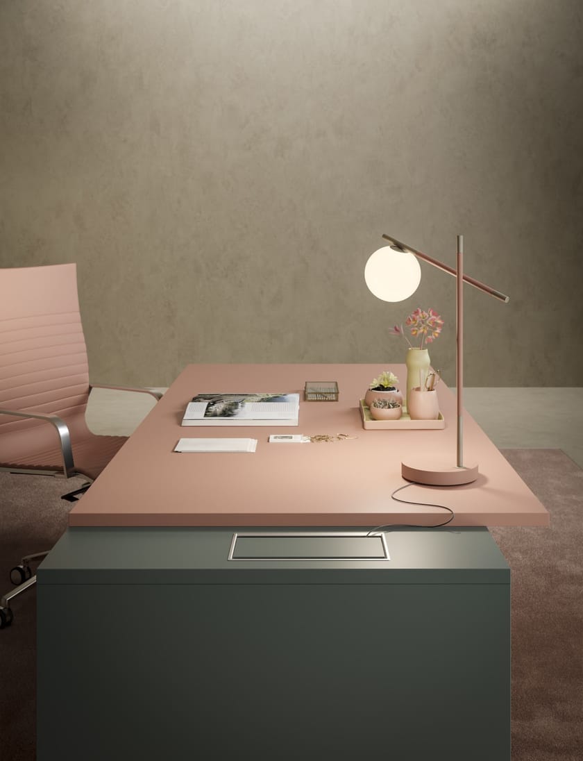 ENTRY | Chefschreibtisch By PROF