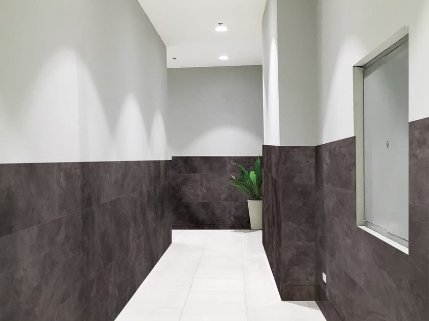 EVOLUTION VERTICAL Wall tiles with stone effect By Virag