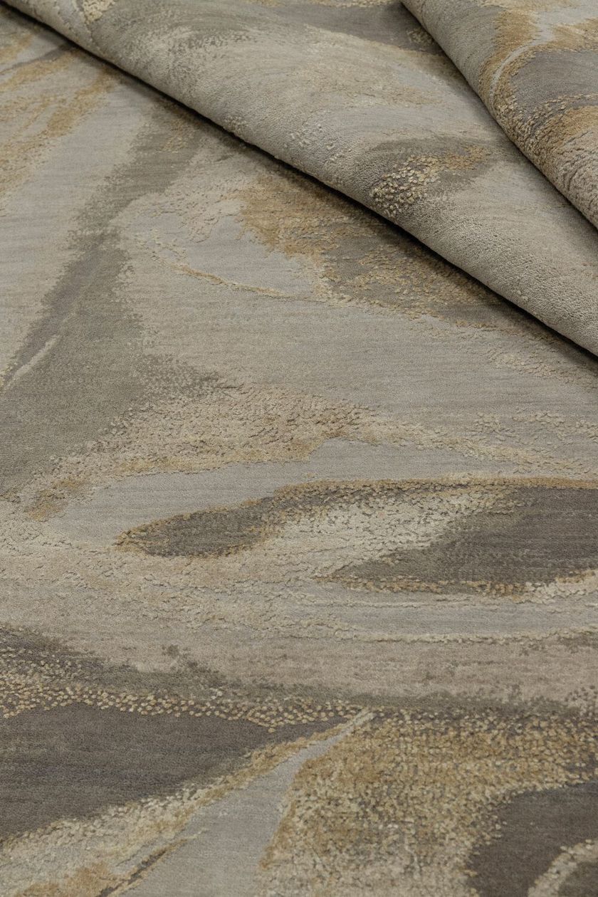 SATIN Rug By Edition Bougainville