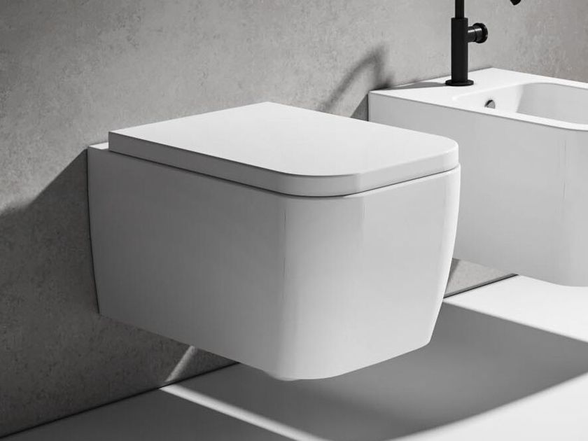 HUB Toilet By Edoné by Agorà