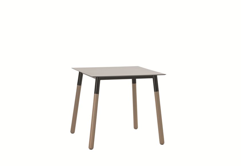 JET 527 Table By Et al.