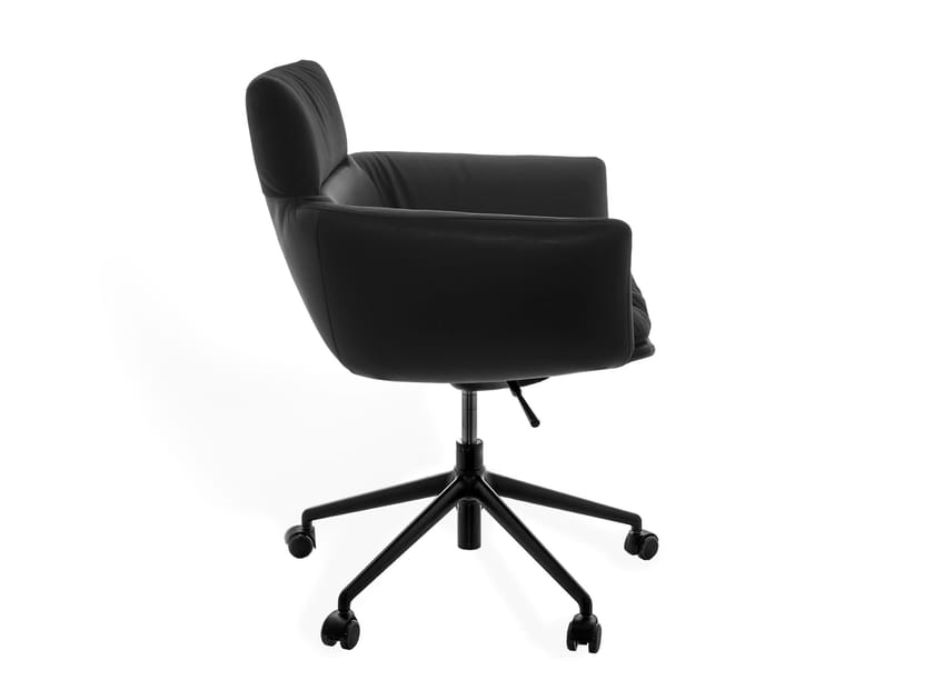 FAYE Chair with armrests By KFF