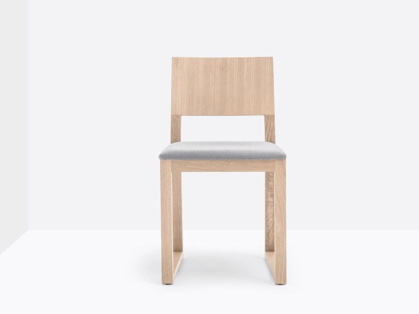 Sled Base Oak Chair FEEL 451 By Pedrali