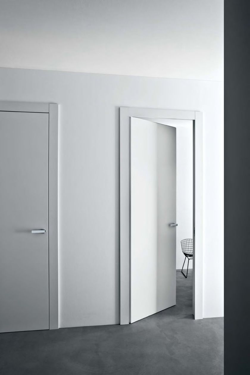 Hinged door with concealed hinges FILO By Lualdi