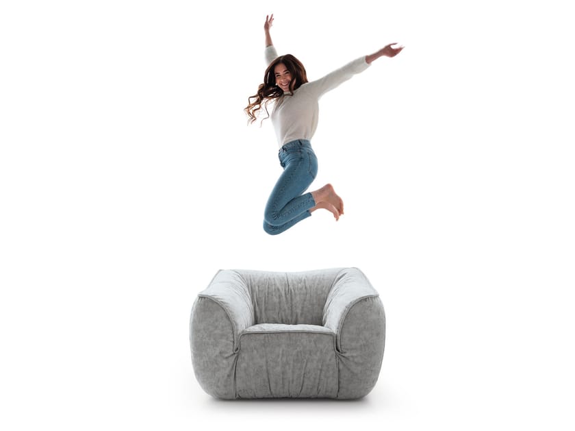 FLOAT by Felis - Poltrona in tessuto con braccioli - 4