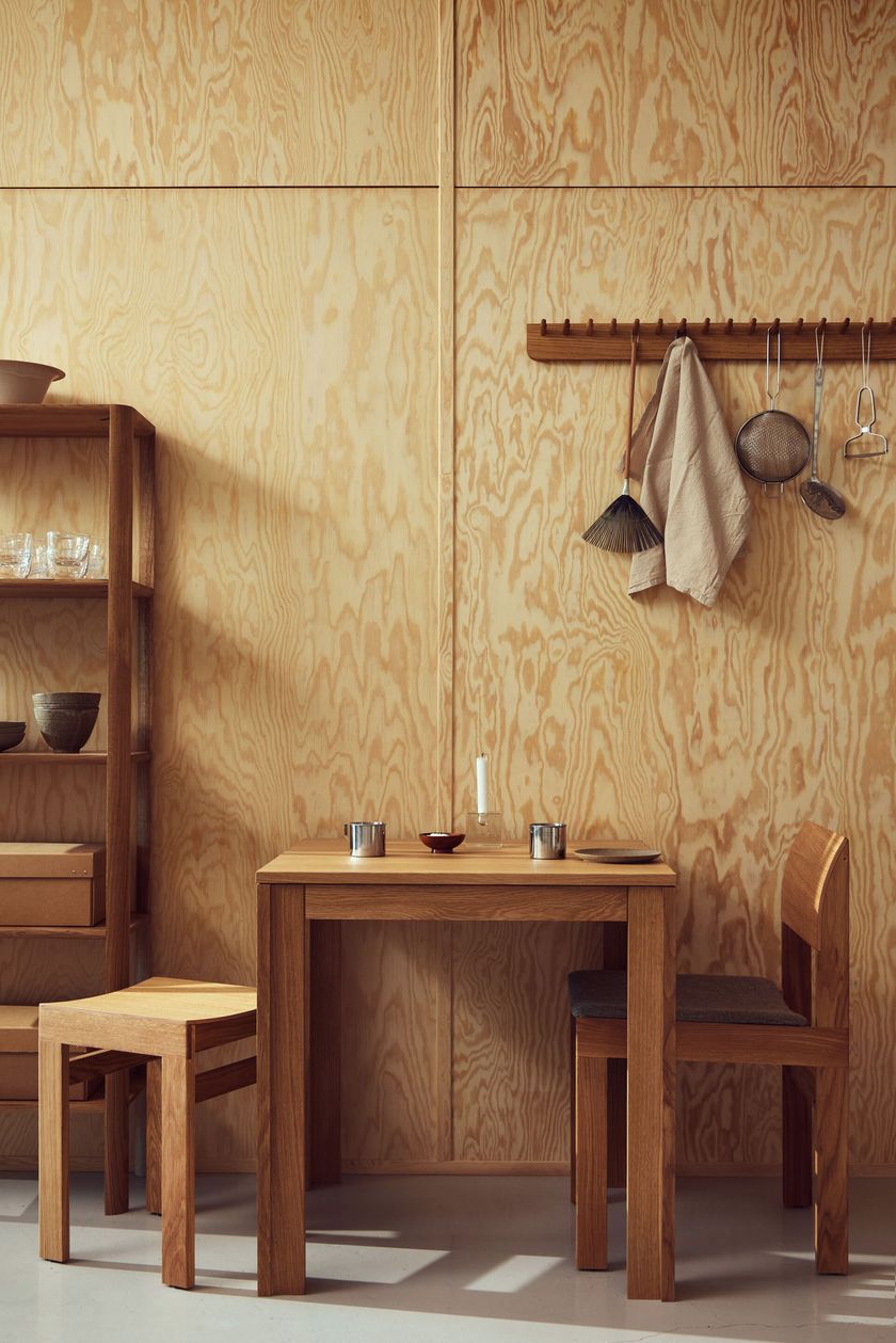 ELEMENT by Form & Refine - Tavolo quadrato in rovere - 6