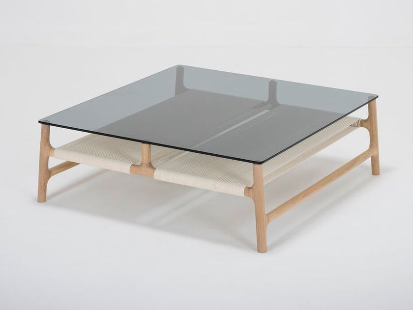 FAWN Tables basses carrée en bois et verre By GAZZDA | design Salih