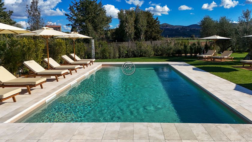 Swimming pool 1 In-Ground natural stone swimming pool By GH LAZZERINI