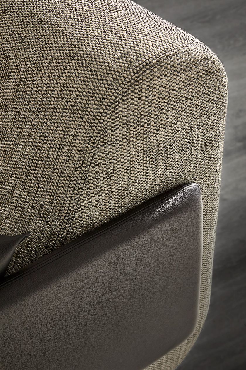 GIN 3 seater sofa By Punt | design Terence Woodgate