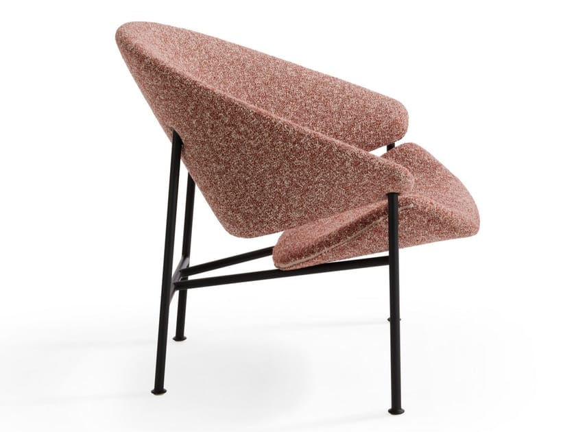 GLIDER Fabric armchair By Artifort