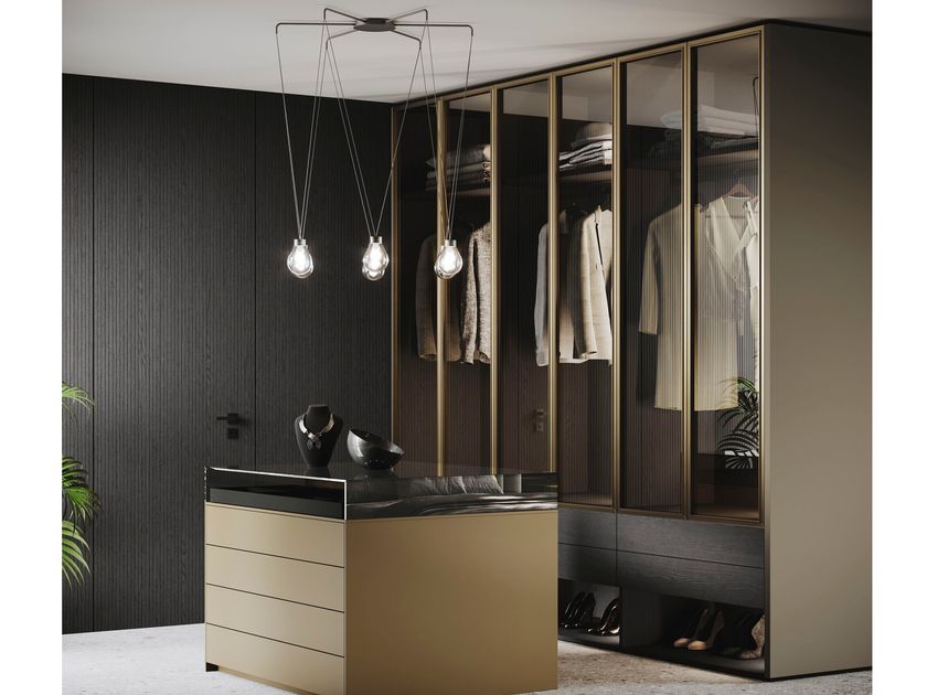 SHADOW-BOX Custom sectional glass and aluminium wardrobe By Guzzini ...