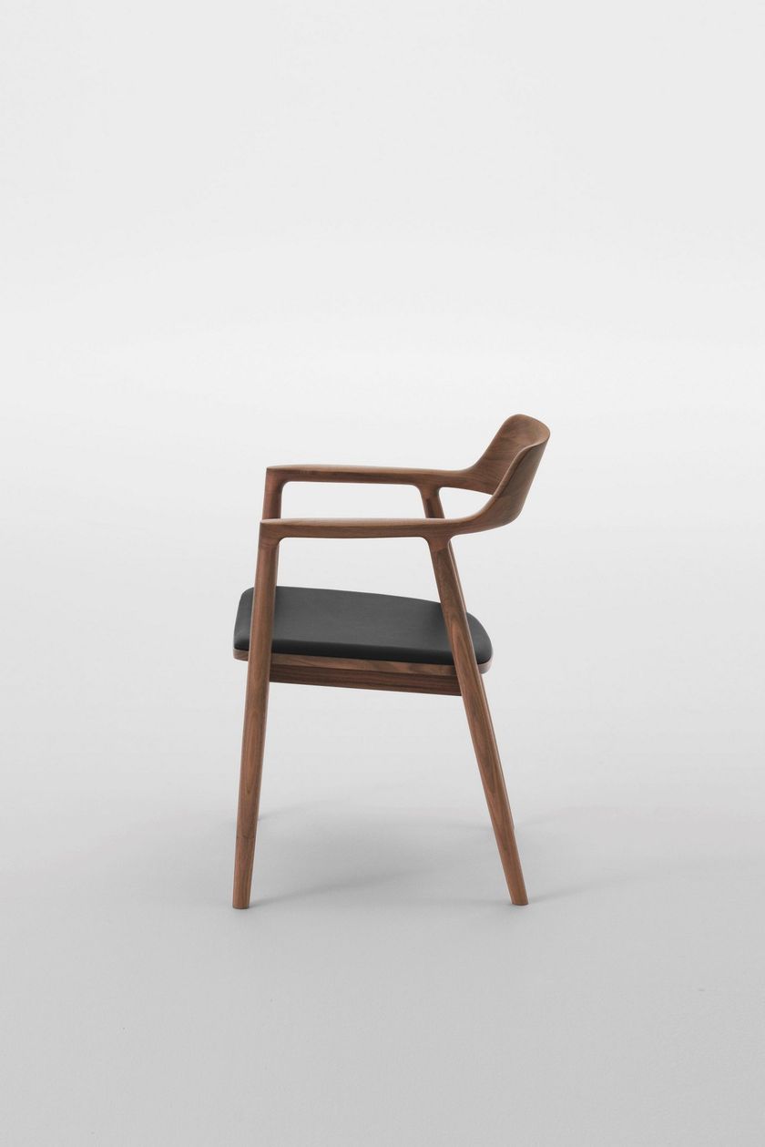 HIROSHIMA Walnut chair with integrated cushion By Maruni | design
