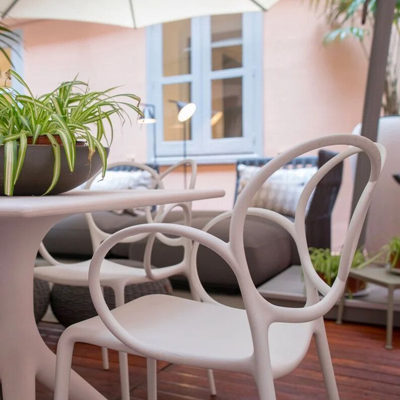 DRIADE SISSI ROSA PANTONE كرسي حديقة By In Stock design