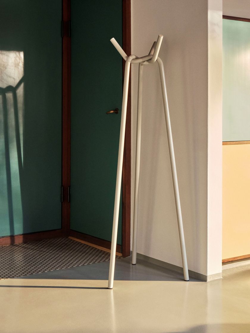 HAY - KNIT WHITE Steel coat stand By In Stock | design Jin Kuramoto