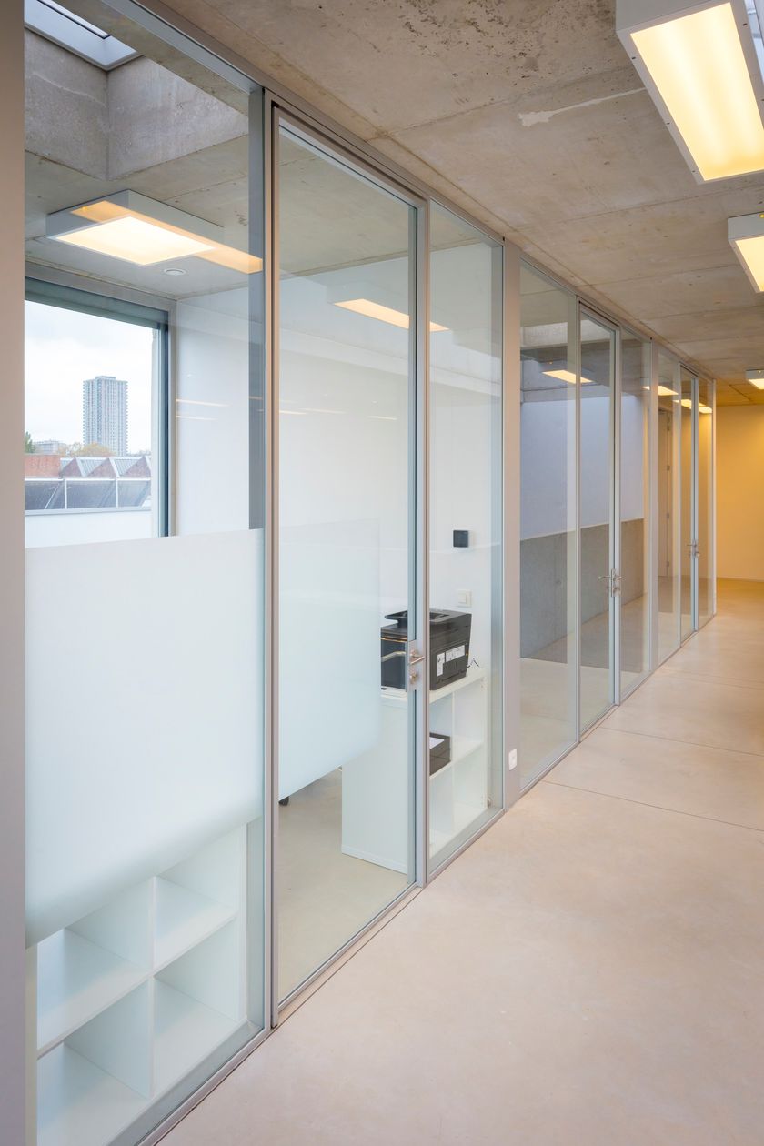 Integrated office walls By AVC Gemino