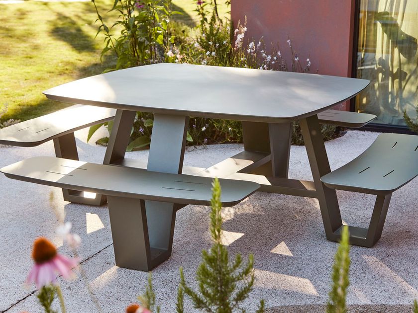 SQUADRO Table for public areas By Jati Kebon