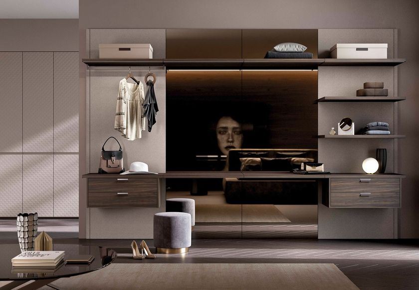 Custom walk-in wardrobe KAB By OLIVIERI