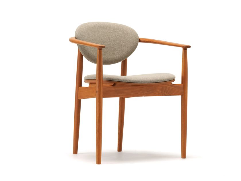 A-DC04 Chair By KARIMOKU