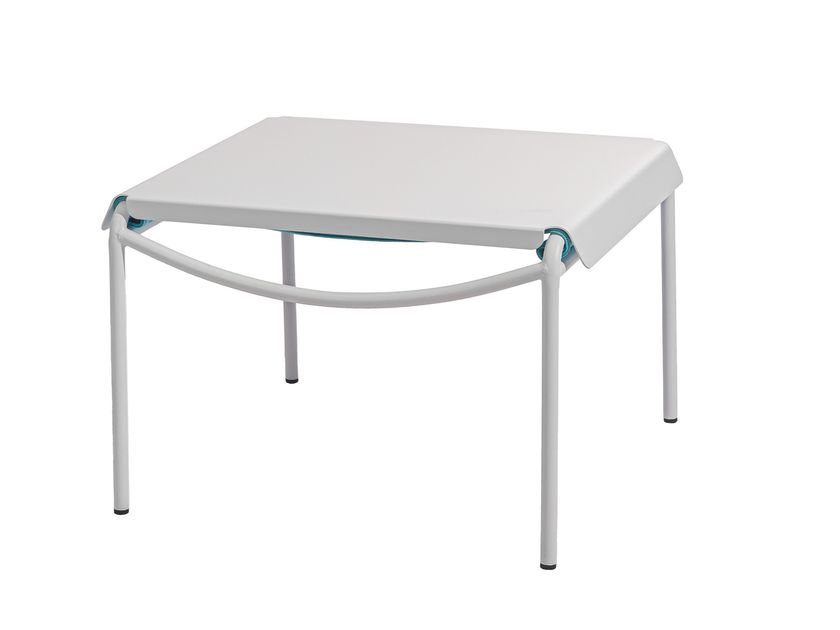 POOL OUTDOOR LOUNGE Tavolino da giardino rettangolare in acciaio By KFF ...