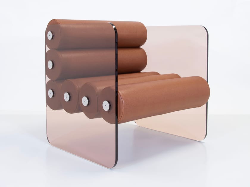 MW01 ARMCHAIR IN BRONZE PMMA