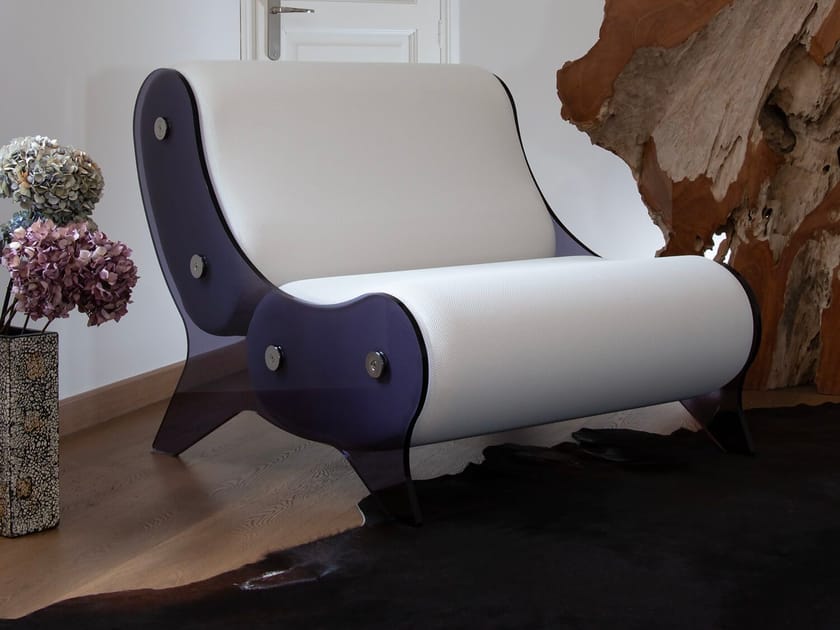 MW06 ARMCHAIR IN GREY PMMA