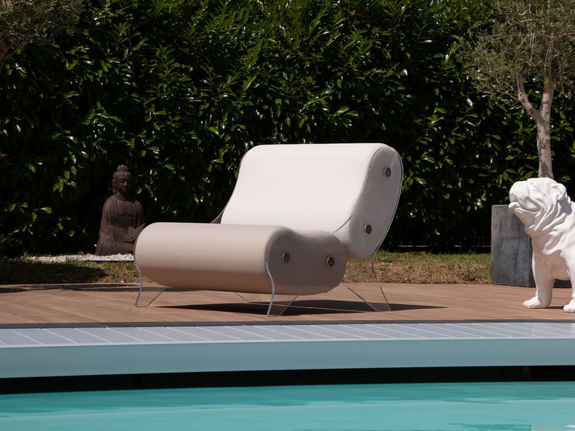 MW06 ARMCHAIR BICOLOR IN PMMA