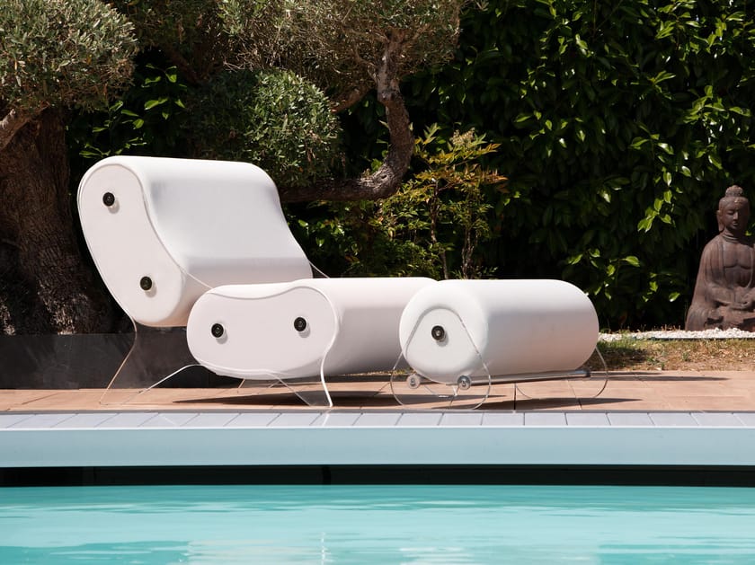 MW06 SET ARMCHAIR AND FOOTREST