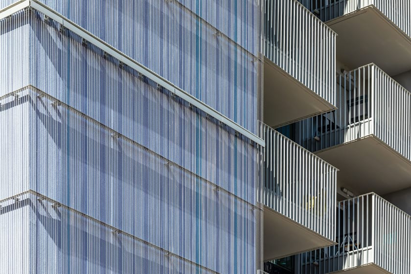 CLADDING KLEY STUDENT RESIDENCE by Kriskadecor - Facciata frangisole in catene di alluminio - 3