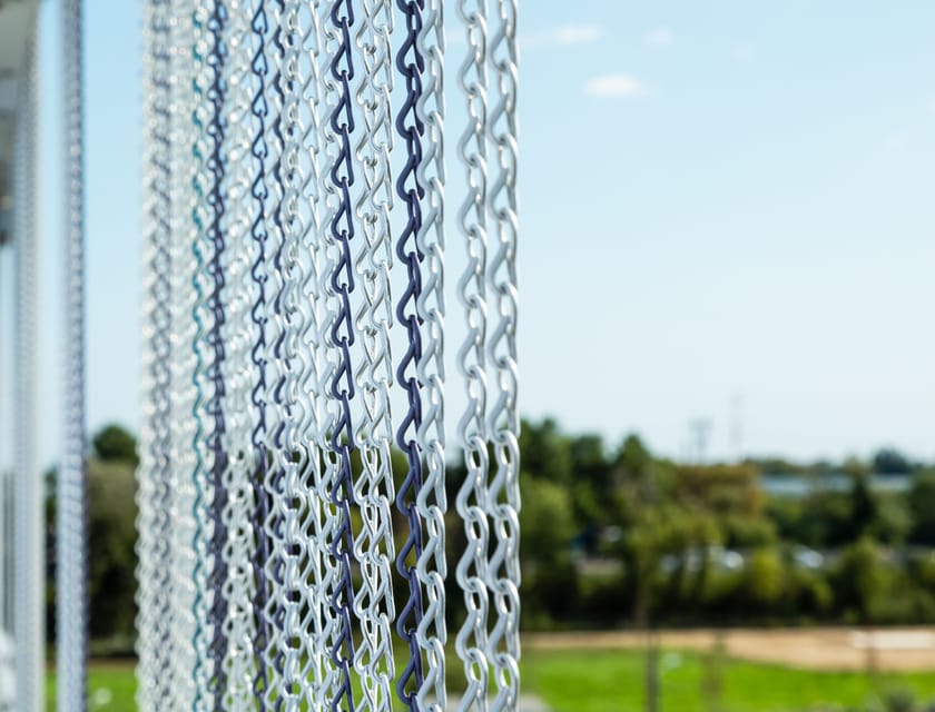 CLADDING KLEY STUDENT RESIDENCE by Kriskadecor - Facciata frangisole in catene di alluminio - 2