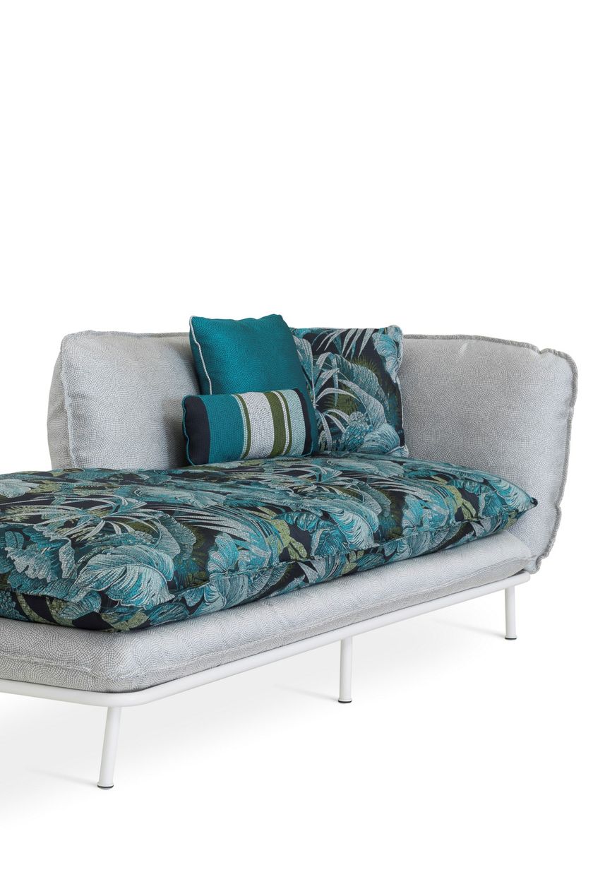 LIPARI Garden daybed By Sicis design Massimiliano Raggi