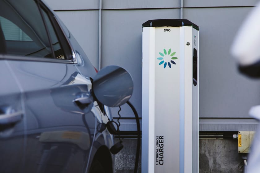 Electric Vehicle Charging Station LS4 2 X 11KW OUTLETS METERED By Garo