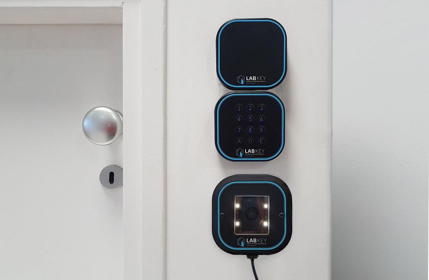 Sistema di building automation per controllo accessi LABKEY ONE NFC By ...