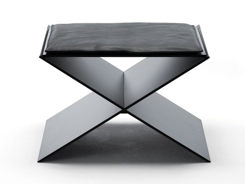 ANIN Stool By Living Divani | design David Lopez Quincoces