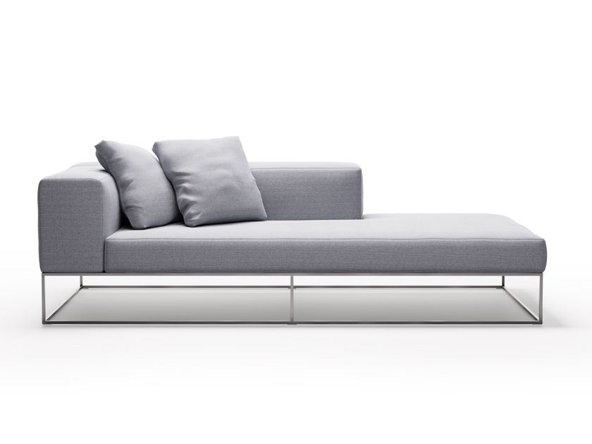 ILE CLUB Garden daybed By Living Divani | design Piero Lissoni