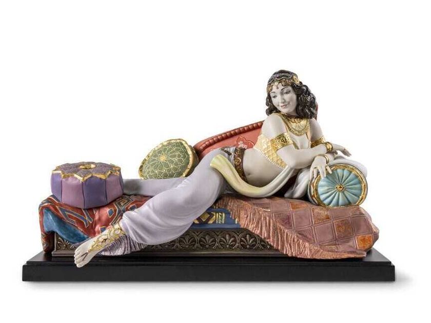 PRINCESS SCHEHERAZADE Porcelain sculpture By Lladró