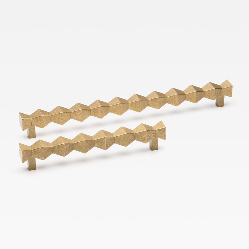 FORMA PULL by Lo & Co Interiors - Maniglia per mobili in ottone - 13