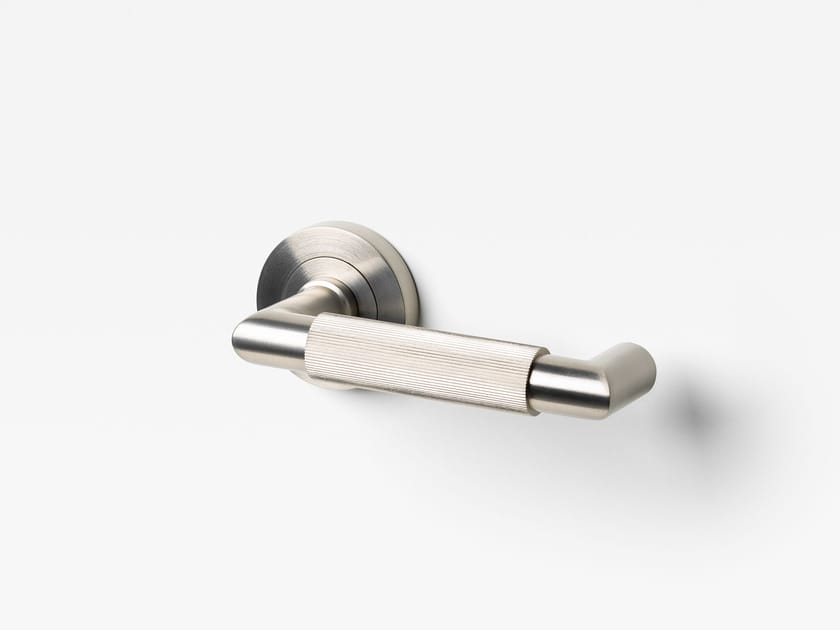 LINEAR by Lo & Co Interiors - Maniglia in ottone - 5