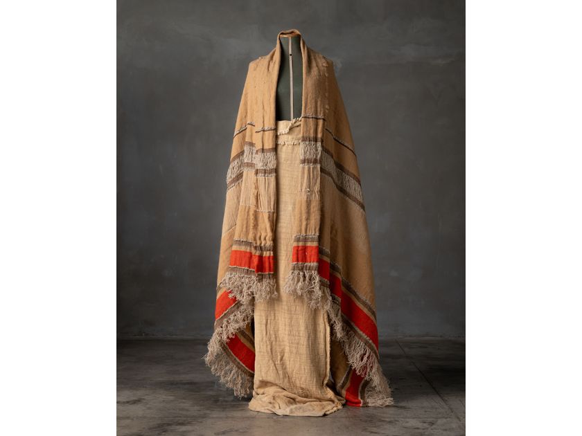 XOROI Lap robe By The House of Lyria