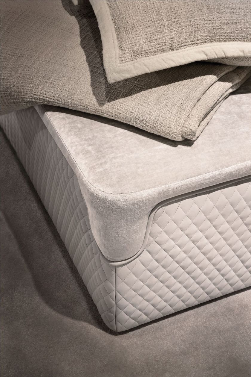 MAJESTIC by Capital Collection - Pouf quadrato in tessuto - 2