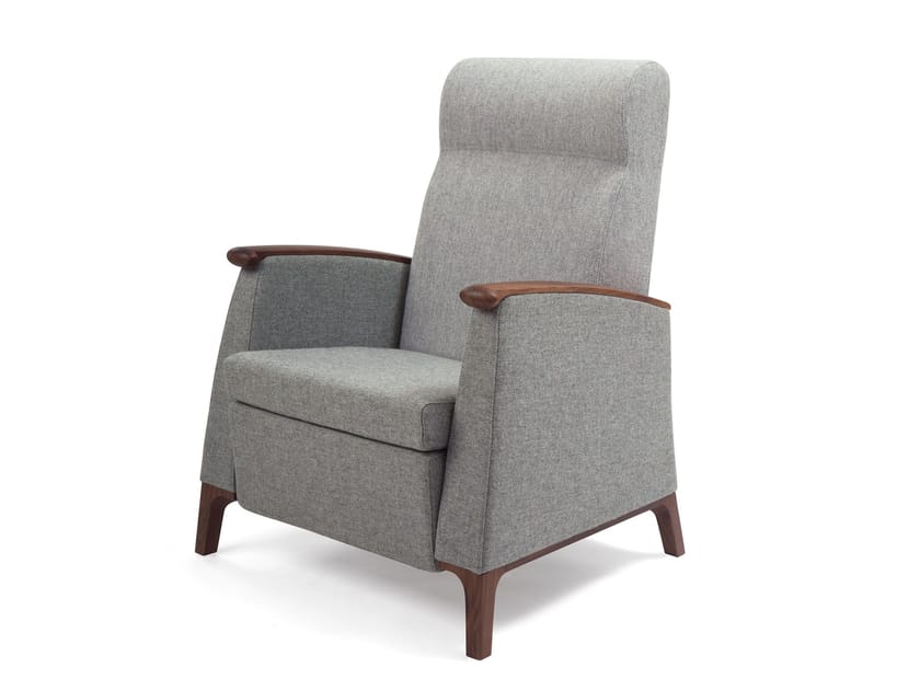 MAMY HEALTH & CARE Armchair with footstool By PIAVAL design Laura
